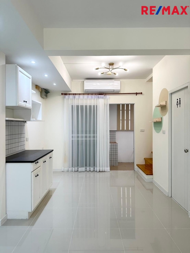 ขายทาวน์โฮมทุ่งครุ หมู่บ้านอินดี้2 ประชาอุทิศ90 แต่งใหม่ Modern Style ใกล้ป้อม รปภ.