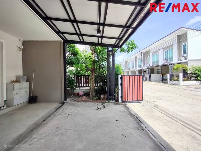 ขายทาวน์โฮม 2 ชั้น กัสโต้ ดอนเมือง-สรงประภา หลังมุม ต่อเติมครบ บ้านสวยพร้อมอยู่ กู้ได้ 100%