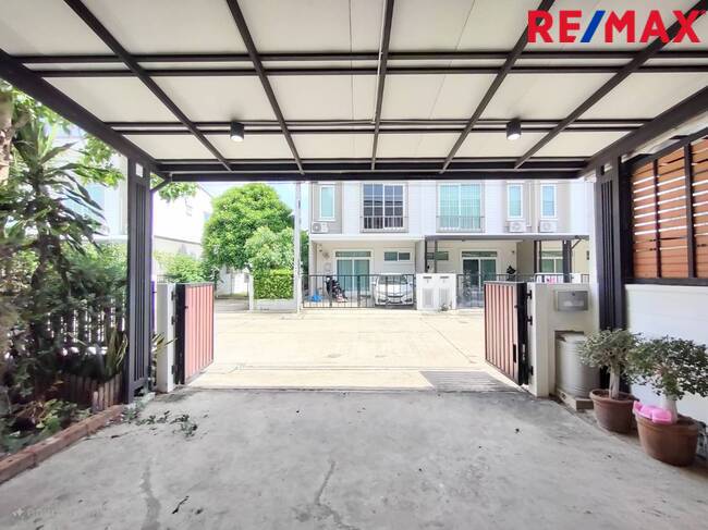 ขายทาวน์โฮม 2 ชั้น กัสโต้ ดอนเมือง-สรงประภา หลังมุม ต่อเติมครบ บ้านสวยพร้อมอยู่ กู้ได้ 100%