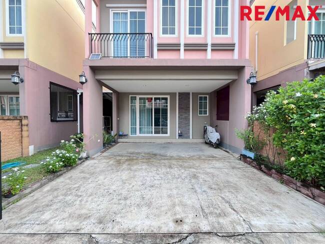 ขายบ้านโกลเด้นนีโอ2 พระราม 2-พันท้ายนรสิงห์ ราคาทุน ต่อเติมพื้นที่ครัว ต่อเติมหลังคาด้านข้าง สภาพสวยพร้อมอยู่