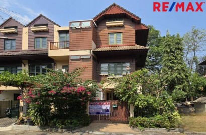 มาใหม่! 2025 บ้านสวนริมคลอง บางมด พระราม2 (พุทธบูชา) 35.9 ตร.วา หน้ากว้าง 6.8 เมตร TownHouse หลังมุมสวย พระรามสอง ใกล้รร. รุ่งอรุณ ในโครงการที่มีต้นไม้ใหญ่ร่มรื่นที่สุดของหมู่บ้านนึง