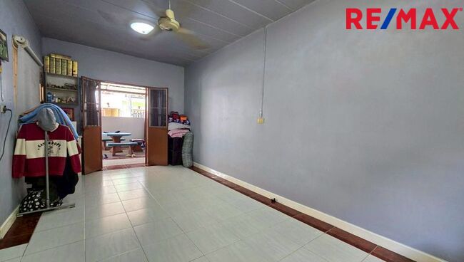 Townhouse มาใหม่! บ้านพิศาล โครงการ 5 ซอย 3 (ท่าข้าม 28 แยก 32 ) 19.5 ตร.วา #ราคาดี !! [เป็นบ้านที่เคย Renovate มาแล้ว]