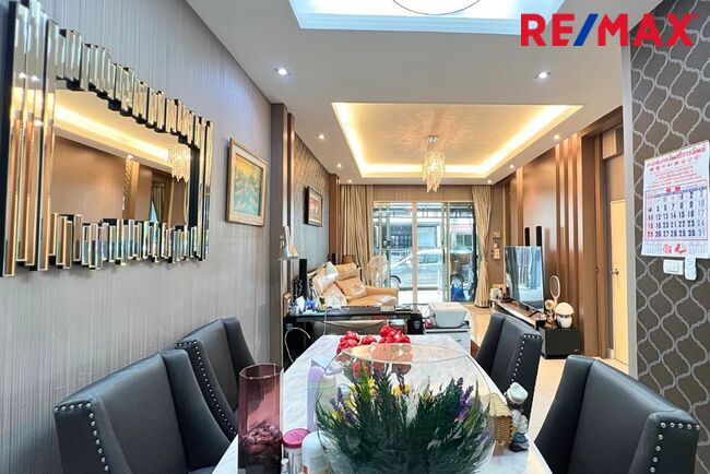 ทาวน์โฮม ราชพฤกษ์ บ้านกลางเมือง สาทร - ตากสิน 2 BANN KLANG MUANG SATHORN-TAKSIN ต่อเติมคุ้ม ตกแต่งสวย