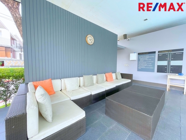 The Terrace รามอินทรา65 ทาวน์โฮม3ชั้น (ซอยถนอมมิตร) ที่ดิน 22 ตร.วา ใช้สอย 180 ตร.ม. เดินทางไปได้ทั้ง พระราม 9 / เอกมัย / บางนา / ดาวคะนอง หรือจะวนไปออกวงแหวนตะวันออกเพื่อไปลำลูกกา รังสิต
