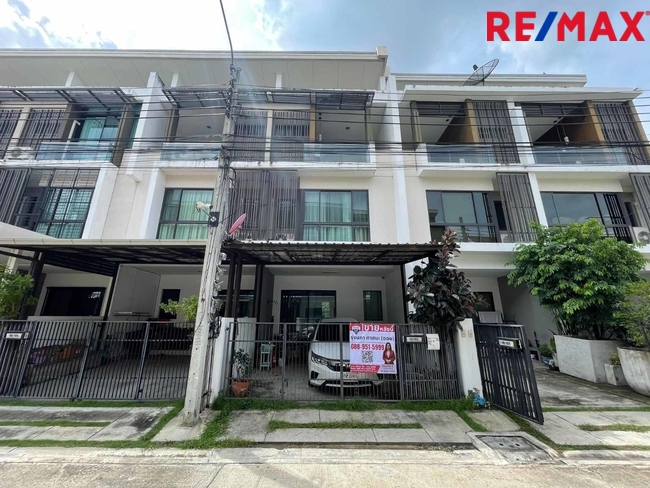 The Terrace รามอินทรา65 ทาวน์โฮม3ชั้น (ซอยถนอมมิตร) ที่ดิน 22 ตร.วา ใช้สอย 180 ตร.ม. เดินทางไปได้ทั้ง พระราม 9 / เอกมัย / บางนา / ดาวคะนอง หรือจะวนไปออกวงแหวนตะวันออกเพื่อไปลำลูกกา รังสิต