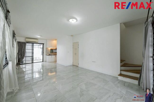 (มาใหม่! NEW Listing! 2025) Town Avenue Cocos ทาวน์โฮมจาก Sansiri หลังมุม 23 ตร.วา (ต่อเติมครัวไทยไว้ให้แล้ว ครบ) พระรามสอง ซอย 50, แยก 7, ใกล้ Central พระรามสอง เพียง 700 เมตร [ราคาพิเศษ!]