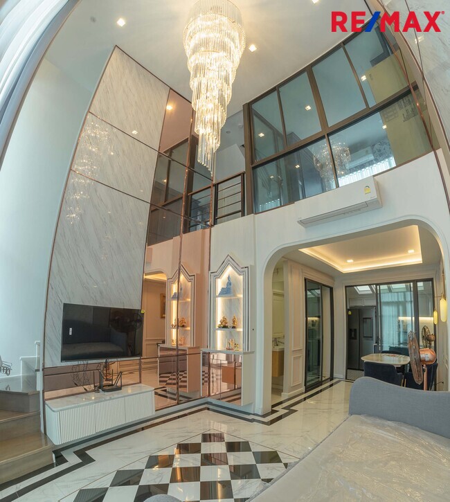 ขายทาวน์โฮม PATIO กัลปพฤกษ์(วงแหวน)-สาทร ทาวน์โฮมหรู 3.5ชั้น ติดถนนกาญจนาภิเษกและกัลปพฤกษ์ ตกแต่งหรู