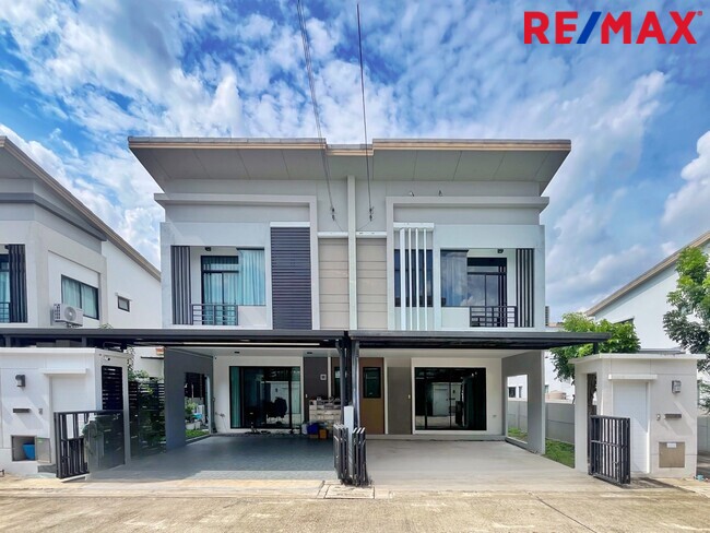 ขายบ้านแฝดหลังมุม เดอะ ทรัสต์ ราชพฤกษ์–รัตนาธิเบศร์ (โครงการ 3) ราคาถูกที่สุดในโครงการ (The Trust Ratchaphruek-Rattanathibet)