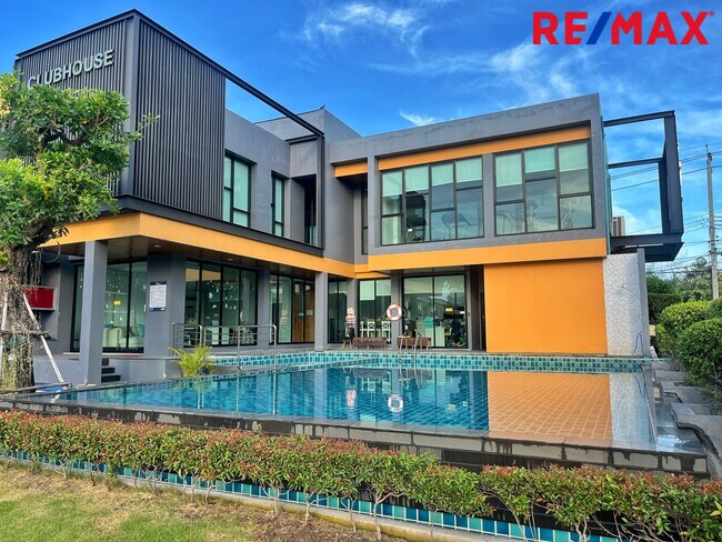 ขายบ้านแฝดหลังมุม เดอะ ทรัสต์ ราชพฤกษ์–รัตนาธิเบศร์ (โครงการ 3) ราคาถูกที่สุดในโครงการ (The Trust Ratchaphruek-Rattanathibet)