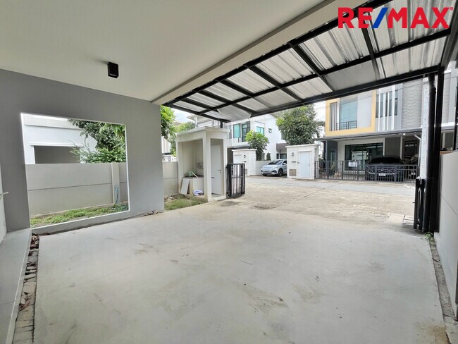 ขายบ้านแฝดหลังมุม เดอะ ทรัสต์ ราชพฤกษ์–รัตนาธิเบศร์ (โครงการ 3) ราคาถูกที่สุดในโครงการ (The Trust Ratchaphruek-Rattanathibet)