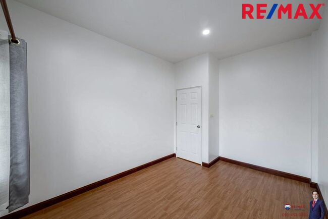 (มาใหม่! NEW Listing! 2025) Paravee ปารวีร์ เพชรเกษม63 ทาวน์โฮมหน้ากว้าง 6 ม. หลังมุม 24.8 ตร.วา (ต่อเติมครัวไทยไว้ให้แล้ว [ราคาพิเศษ!]