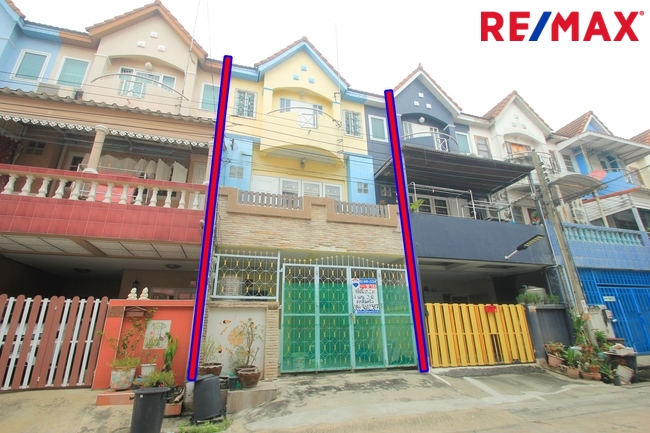 ทาวน์โฮมเพชรเกษม112 พุทธมณฑลสาย4 บ้านสุชา3ชั้น ต่อเติมแล้ว บ้านสภาพดี ใกล้มหาวิทยาลัยธนบุรี วิทยาลัยเทคโนโลยีหมู่บ้านครู คุ้มค่าราคาถูก