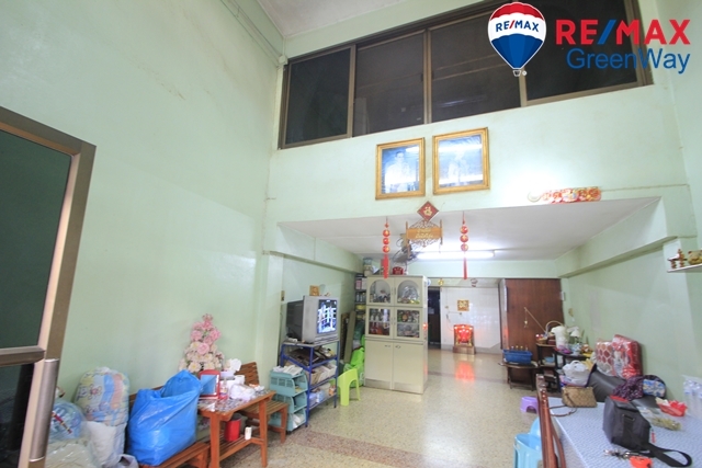 ขายอาคารพาณิชย์พุทธมณฑลสาย1ซอย5 ซีคอนบางแค เดอะมอลล์บางแค ต่อเติมหลังบ้านเต็ม 3.75ชั้น เดินทางสะดวก โครงสร้างแข็งแรง พร้อมอยู่