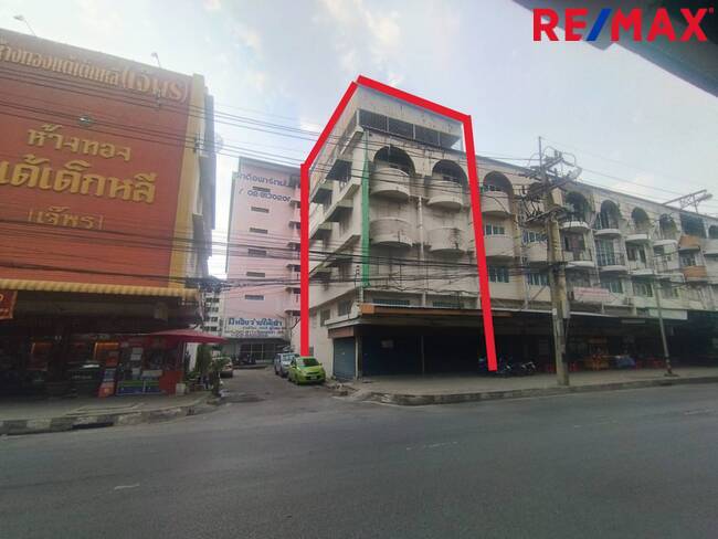 ขายอาคารพาณิชย์ 4.5 ชั้น พุทธมณฑลสาย4 ห้องมุม ริมถนน ทำเลดีทำการค้าได้ อยู่ใกล้ถนนเพชรเกษม