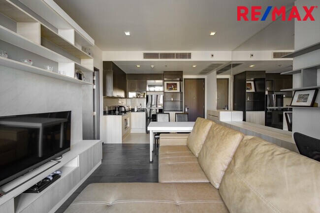 ขายคอนโดสุขุมวิท The Edge Sukhumvit 23 ห้องมุม วิวดี แต่งสวย ติด BTS อโศก และ MRT สุขุมวิท (เช่า 30,000/เดือน)
