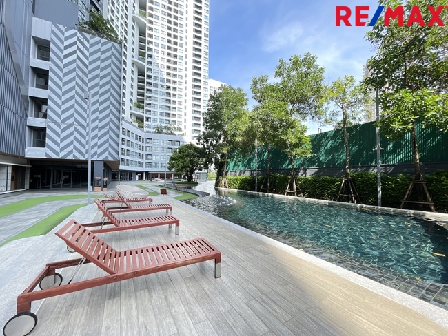 Condo For Sale in Bangna, Ideo O2 bangna, 2 Bedrooms ,Cornor room, BTS สถานีบางนา