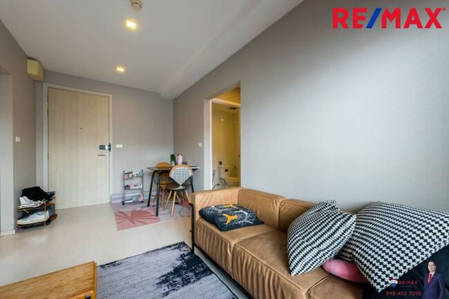 (มาใหม่! ) Condolette Pixel Sathorn ( ขาย พร้อมผู้เช่า) 2 ห้องนอน 44.82sq.m. // ราคาดีที่สุดในโครงการ หันทางสระว่ายน้ำ ปล่อยเช่าง่าย เครดิตดี ขอสินเชื่อได้เต็ม 100%)