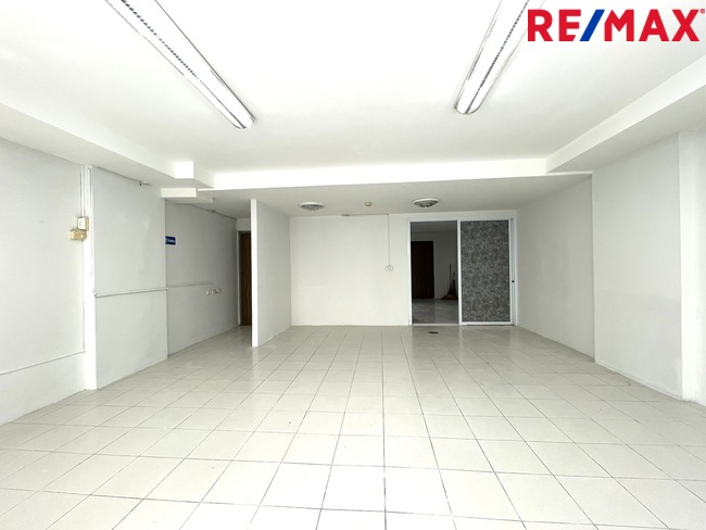 ขายคอนโดใกล้เซ็นทรัลพระราม2 Smart Condo Rama 2 (สมาร์ท คอนโด พระราม 2) บางขุนเทียน16 ห้องชุดชั้น1 เพื่อธุรกิจและอยู่อาศัย