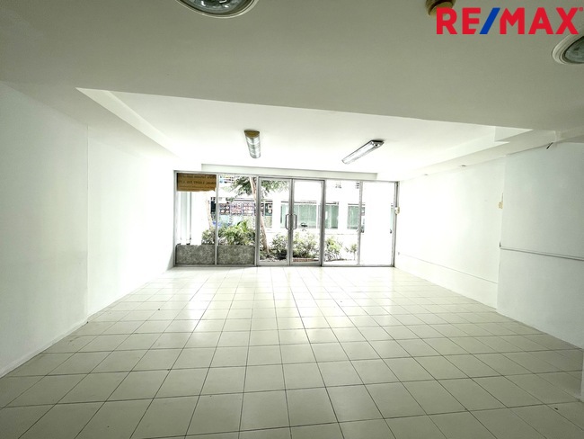 ขายคอนโดใกล้เซ็นทรัลพระราม2 Smart Condo Rama 2 (สมาร์ท คอนโด พระราม 2) บางขุนเทียน16 ห้องชุดชั้น1 เพื่อธุรกิจและอยู่อาศัย