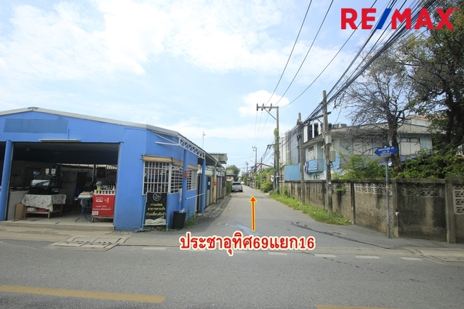 ขายที่ดินประชาอุทิศ 69 แยก 16-6 สุขสวัสดิ์ 64 ที่ดินถมแล้ว สร้างบ้าน 47วา ใกล้มหาวิทยาลัยเทคโนโลยีพระจอมเกล้าธนบุรี ขายถูก 1.69 ล้านบาท