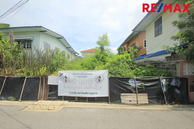 ขายที่ดินประชาอุทิศ 69 แยก 16-6 สุขสวัสดิ์ 64 ที่ดินถมแล้ว สร้างบ้าน 47วา ใกล้มหาวิทยาลัยเทคโนโลยีพระจอมเกล้าธนบุรี ขายถูก 1.69 ล้านบาท