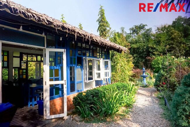 มาแล้ว! [New Listing!] A Riverside Eden Retreat ที่ [ The Elephant Treehouse : บ้านต้นไม้ กาญจนบุรี ]