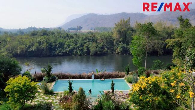 มาแล้ว! [New Listing!] A Riverside Eden Retreat ที่ [ The Elephant Treehouse : บ้านต้นไม้ กาญจนบุรี ]